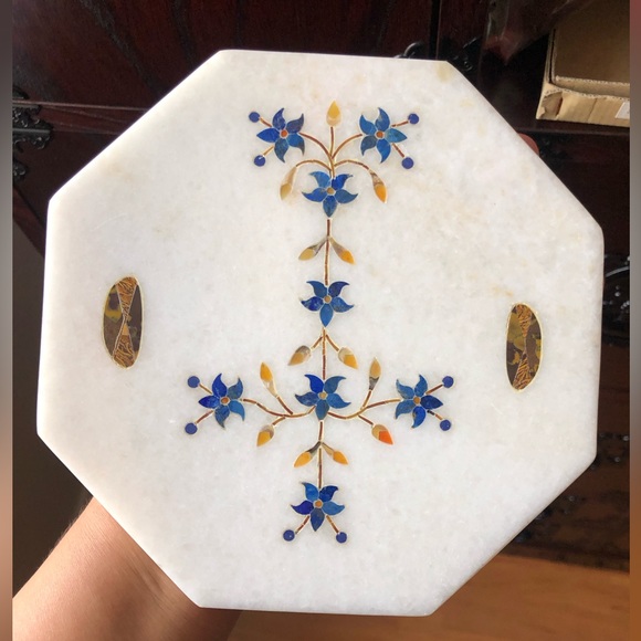 Japanese White Marble - Picture 2 of 3